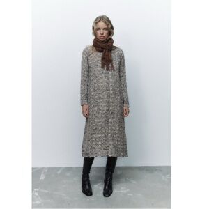 ZARA Cream and Black Knit Long Sleeve Mock Neck Sweater Midi Dress with Pockets